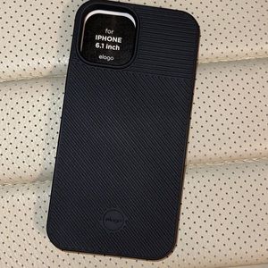 iPhone 12 (6.1) phone case NWT